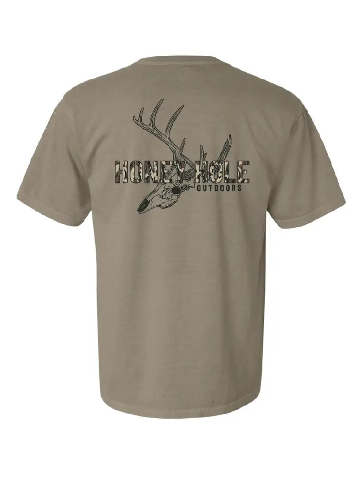 Honey Hole Skull Mount Tee