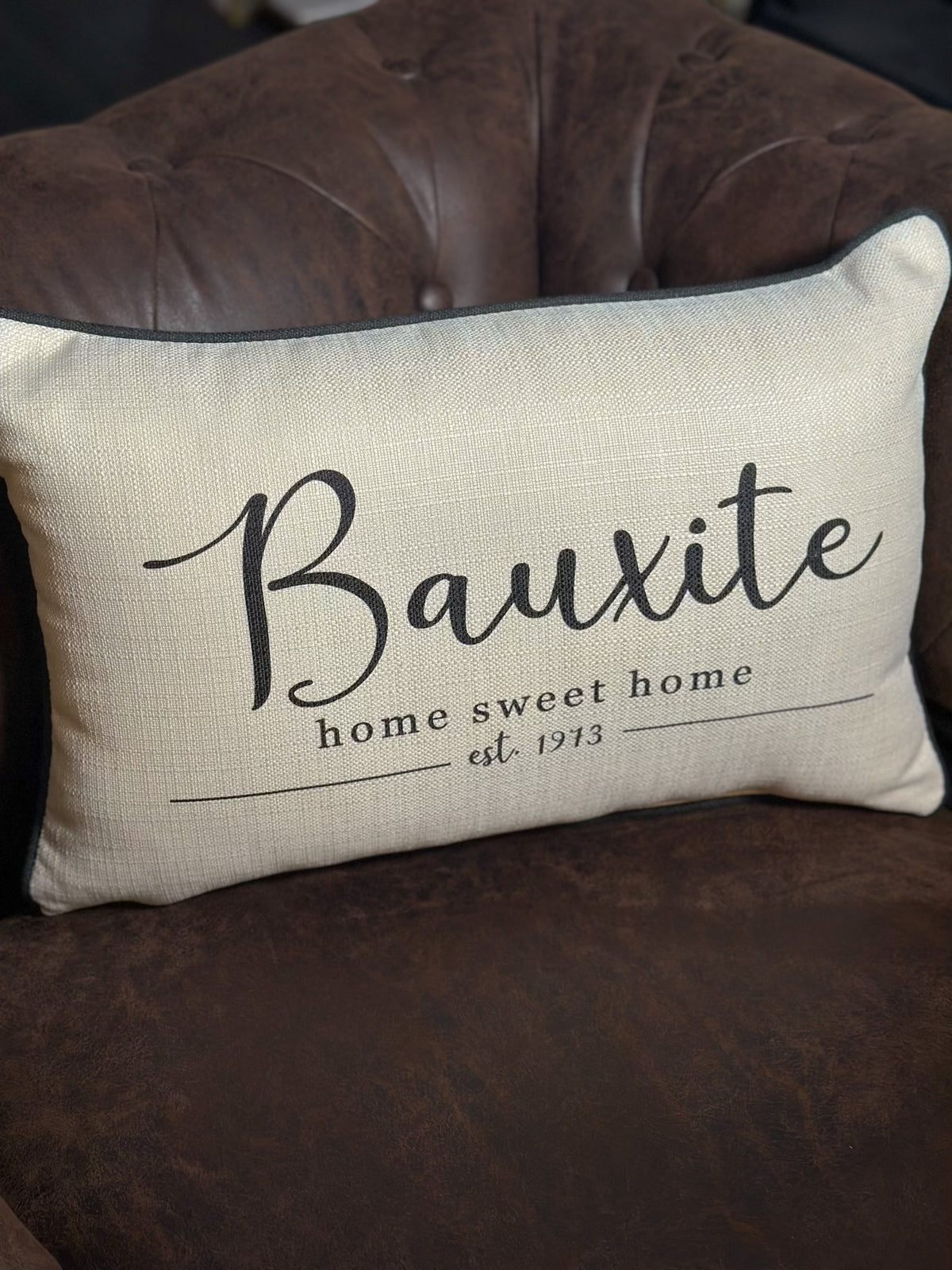 Bauxite, AR EST. Platipus Pillow